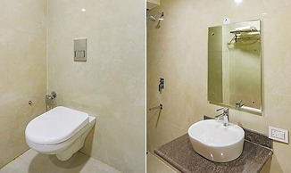 Fabhotel Cosmos