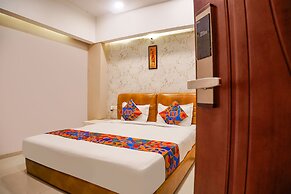 Fabhotel Divine Casa