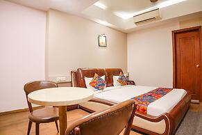 Fabhotel Divine Casa