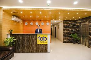 Fabhotel Divine Casa