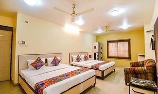 Fabhotel Kamala Inn