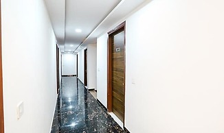 FabHotel New Silver Crown
