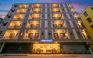 FabHotel New Silver Crown