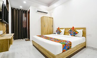 FabHotel New Silver Crown