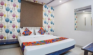 Fabhotel The Pannis