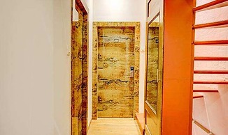 FabHotel Sunrise Suites