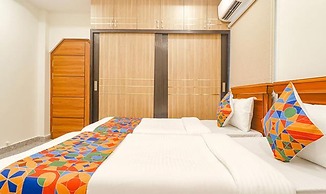 FabHotel SR Hitech City
