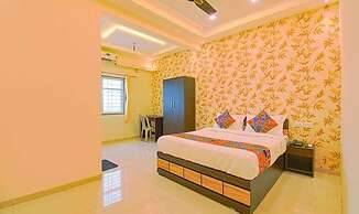 FabHotel Golden Heights