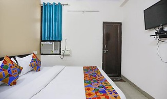 Fabhotel Lily Grand