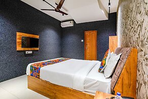 Fabhotel The Life
