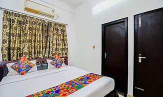 FabHotel Moon Residency