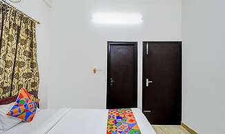 FabHotel Moon Residency