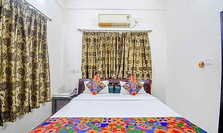 FabHotel Moon Residency