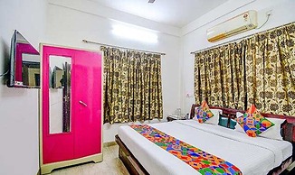 FabHotel Moon Residency