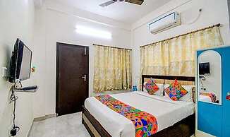 FabHotel Moon Residency