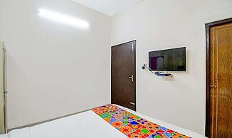 FabHotel Moon Residency