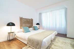 Valencia Luxury - Boutique Center