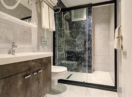La Mia Suites