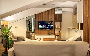 La Mia Suites