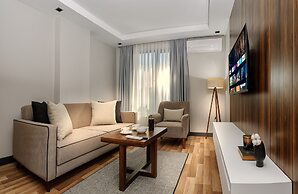 La Mia Suites