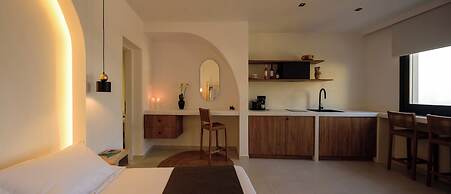 RyoLithos Suites
