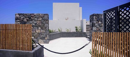 RyoLithos Suites