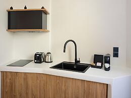 RyoLithos Suites