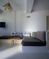 RyoLithos Suites