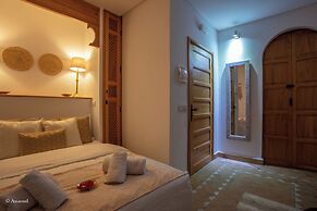 RIAD NILA