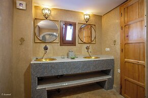 RIAD NILA