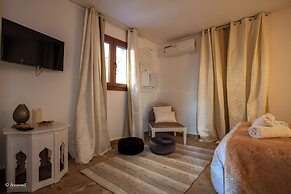 RIAD NILA