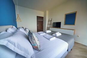 DOLPHIN BAY BOUTIQUE COMPLEX Sozopol