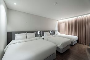 Cloudin Hotel Mokpo Peace Square branch