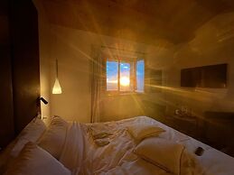 Aura Relais