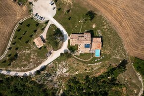 Aura Relais