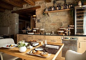 Aura Relais