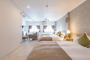 Precious House Nipponbashi