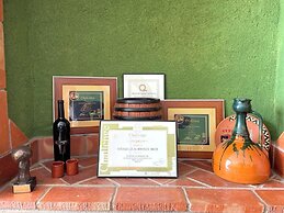 Cuevas El Atochal Orígenes