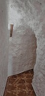 Cuevas El Atochal Orígenes