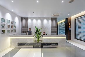 Econest Hotel