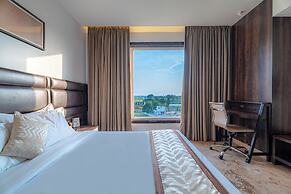 Econest Hotel