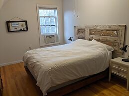 Trailside Inn