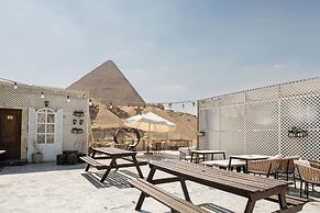 Villa Khufu Pyramids Hotel