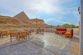 Villa Khufu Pyramids Hotel