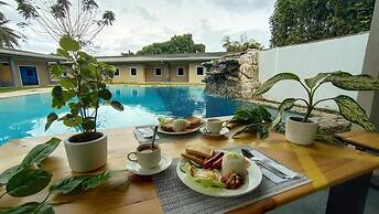 Hidden Lagoon Resort