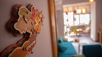 People Hostel