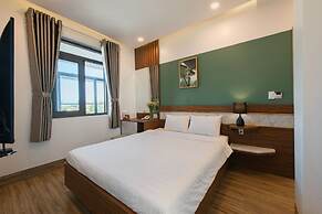 West Lake Hotel
