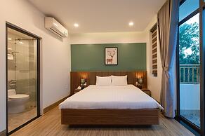 West Lake Hotel