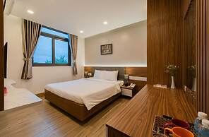 West Lake Hotel