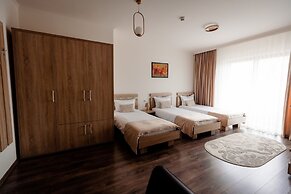 Aparthotel Punct pe i